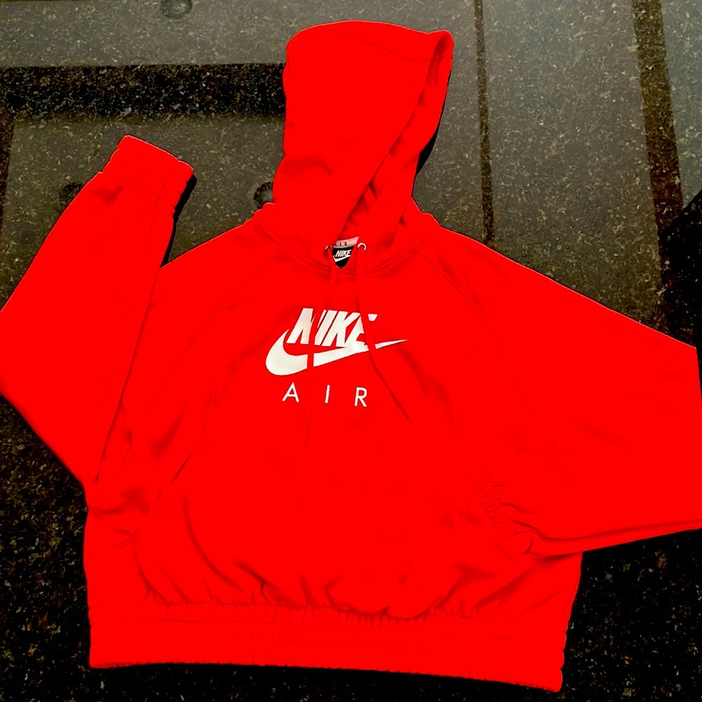 Women’s Nike crop hoodie- dark orange- size Large- only worn 1 time!
